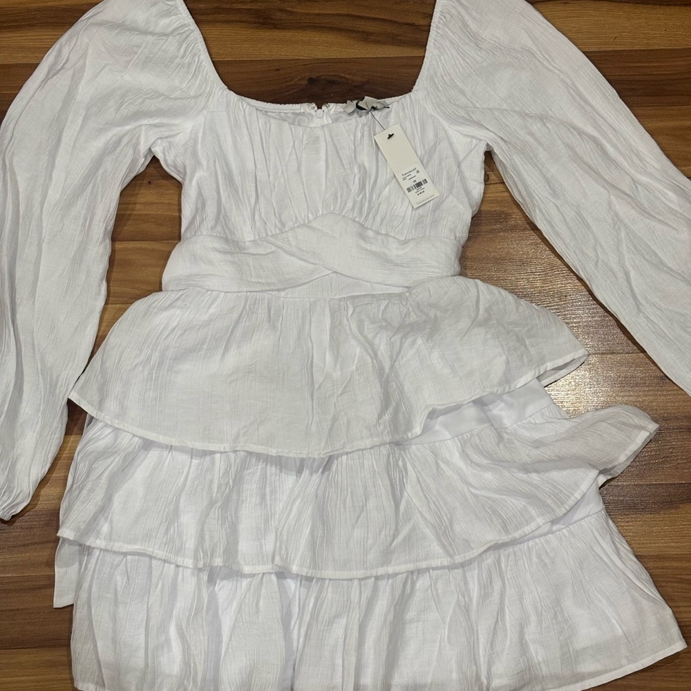 FINAL SALE 🤍 NWT Francesca’s White Tiered Mini Dress (XS) - Picture 3 of 5